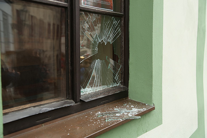 A2B Glass are able to board up broken windows while they are being repaired in Plumstead.